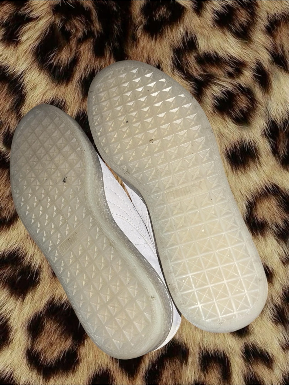 (SIZE 9) PUMA Women's Sneaker Set (2 Pairs) - Picture 5 of 7